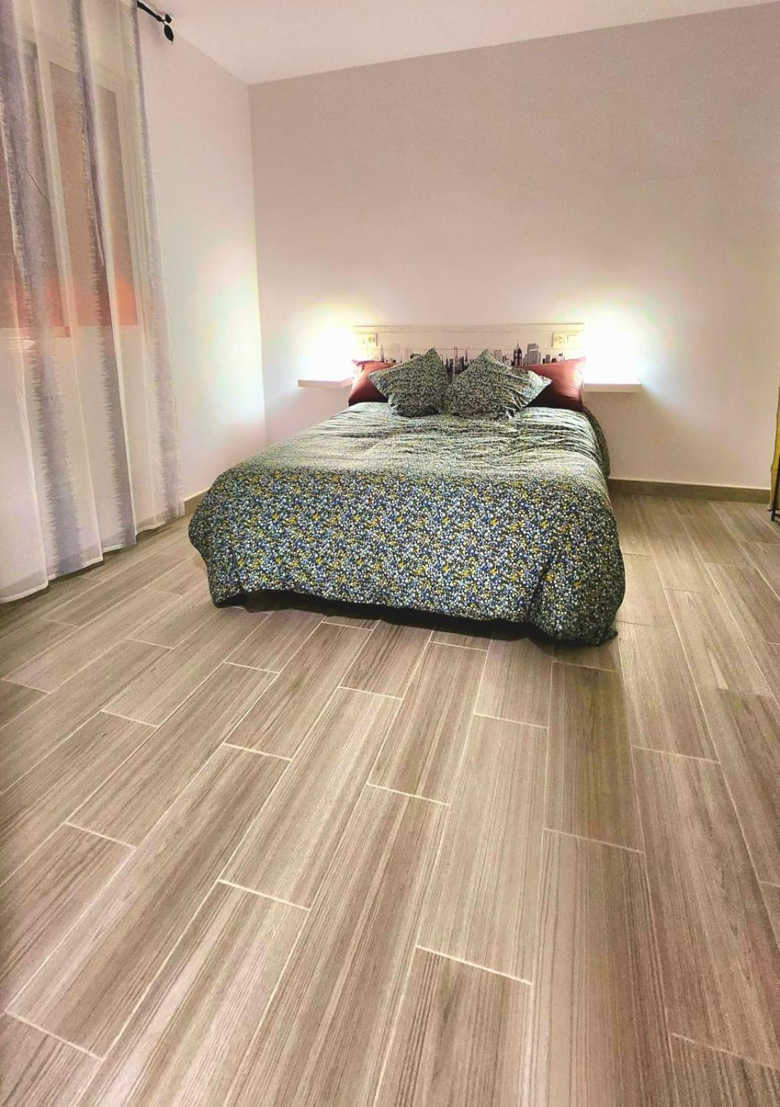 Apartamentos La Hormiguita مالقة المظهر الخارجي الصورة
